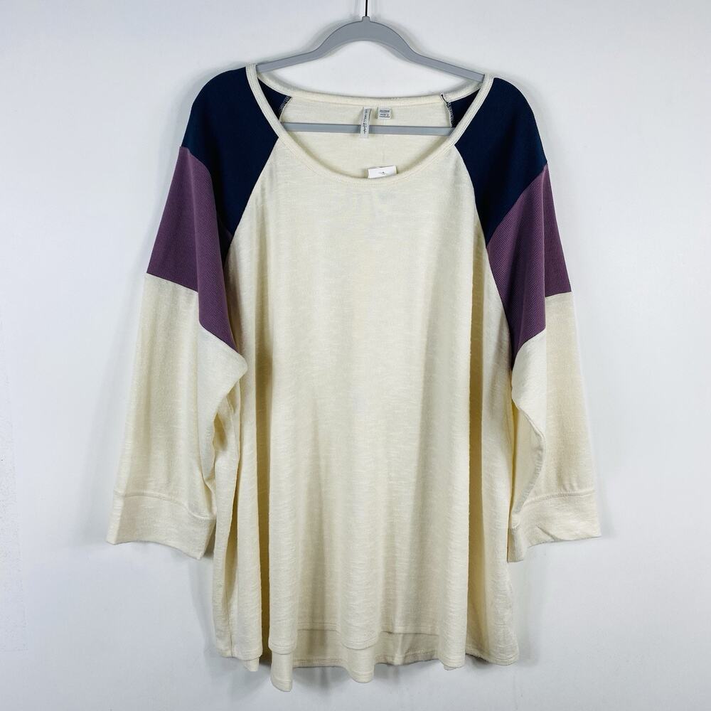 Cato Top 26 28 Colorblock Long Sleeve Scoop Neck Super Soft Brushed Stretch